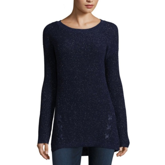 a.n.a Sweaters - a.n.a Petite  Elliptical Hem Crew Neck Sweater